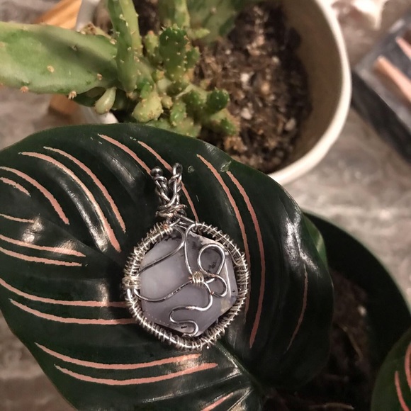 Dendritic agate pendant - Picture 3 of 4